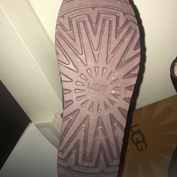 Sparkle Sequin Ugg Boots (SOLD) - Picture 3 of 4