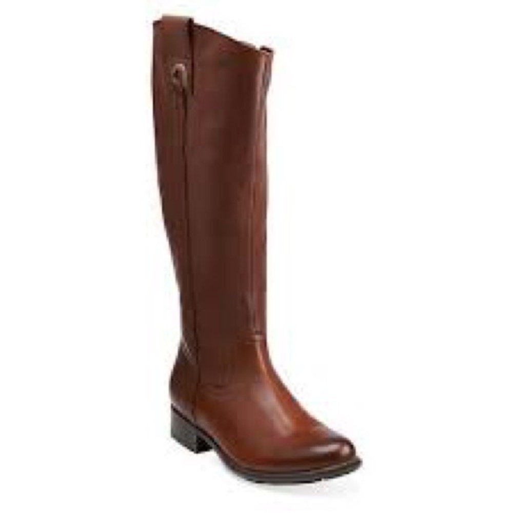 Clarks brown boots