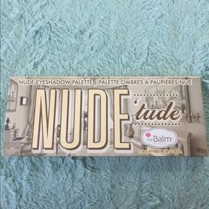 The Balm Nude tude eyeshadow palette