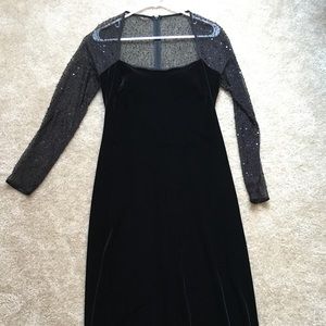 Stretch velvet and met/beaded  gown.  Size 8