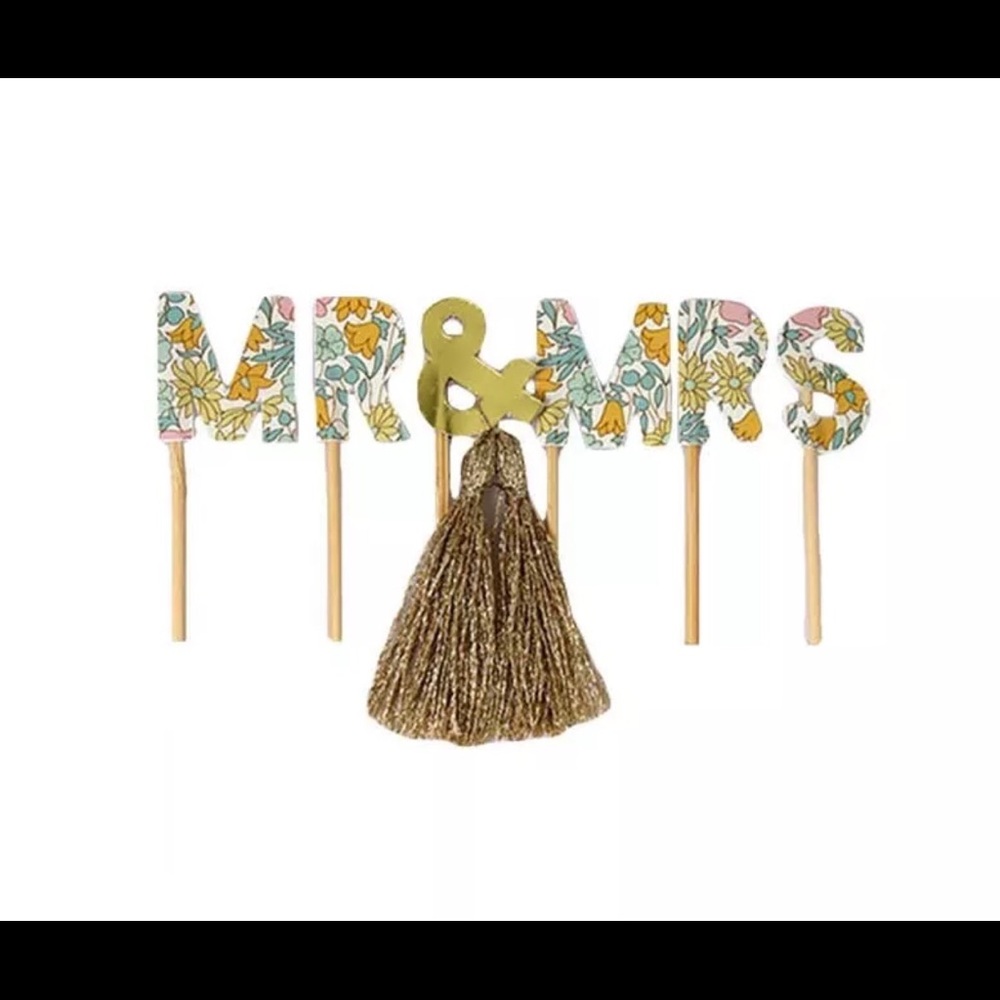 Mr & Mrs Cake Topper - Picture 5 of 5