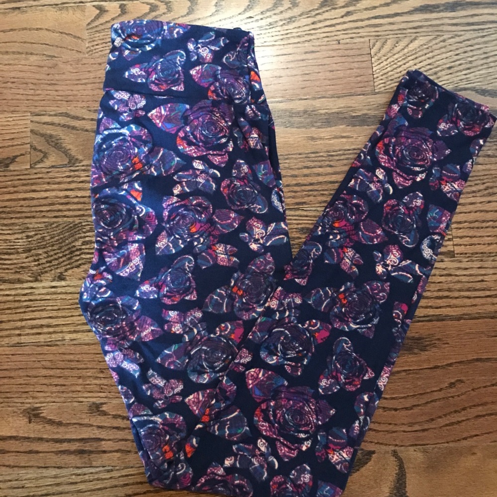 Lularoe leggings roses!!