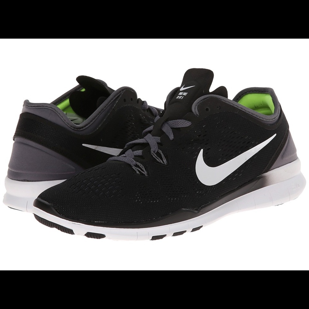 Women's Nike Free 5.0 Tr Sneakers (Gently Used)
