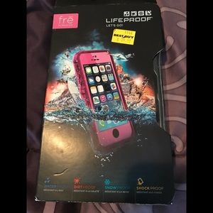 Pink Life proof case 5S! All pieces included