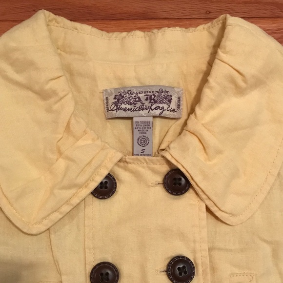 Yellow Sweater/Jacket - Picture 2 of 3