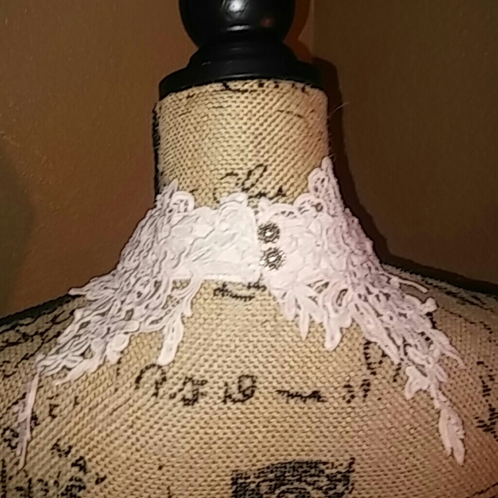 Dress - Picture 3 of 4