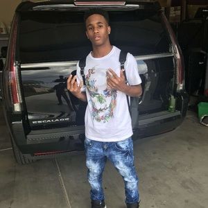 Meet your Posher, Ethan