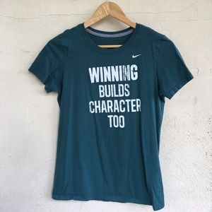 SOLD ‼️ Nike Graphic Tee