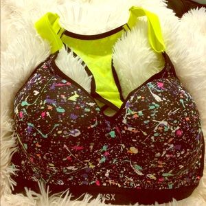 😍Victoria Secret Sport Bra NWOT🔥