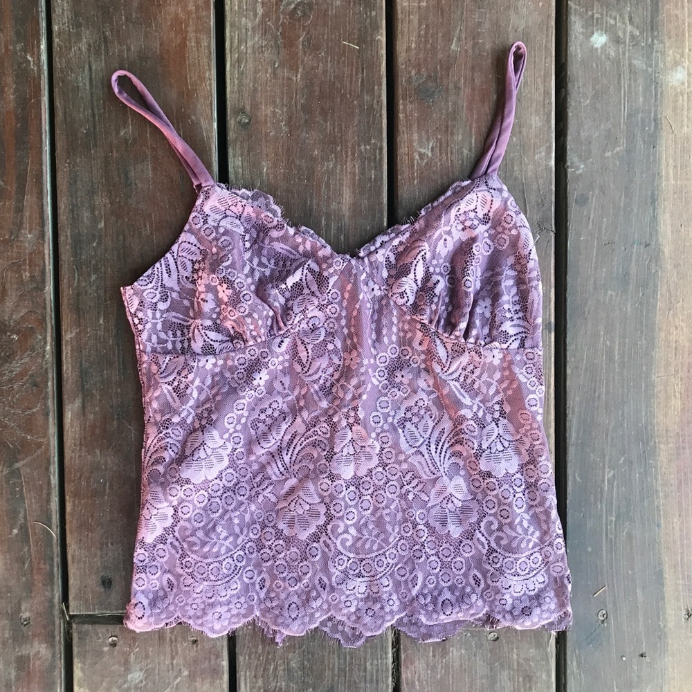 🎀Beautiful Purple/Pink Lace Top