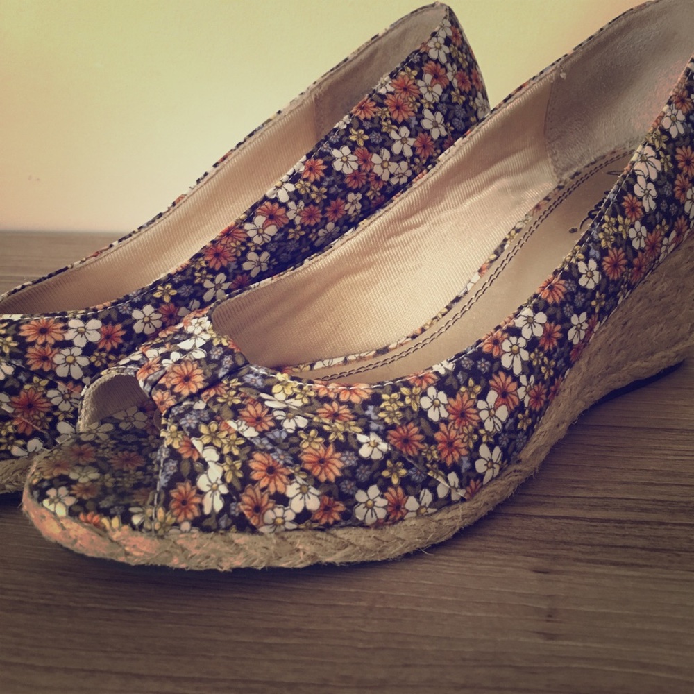 Floral espadrilles