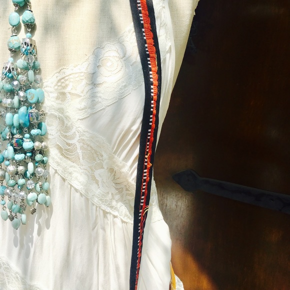 Boho Style embroidery Bag. - Picture 4 of 4