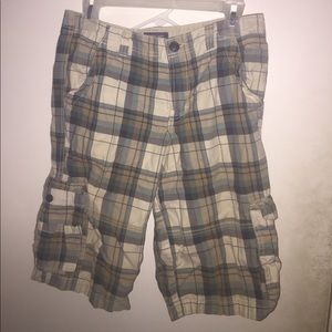 Kids plaid cargo shorts (Size 16)