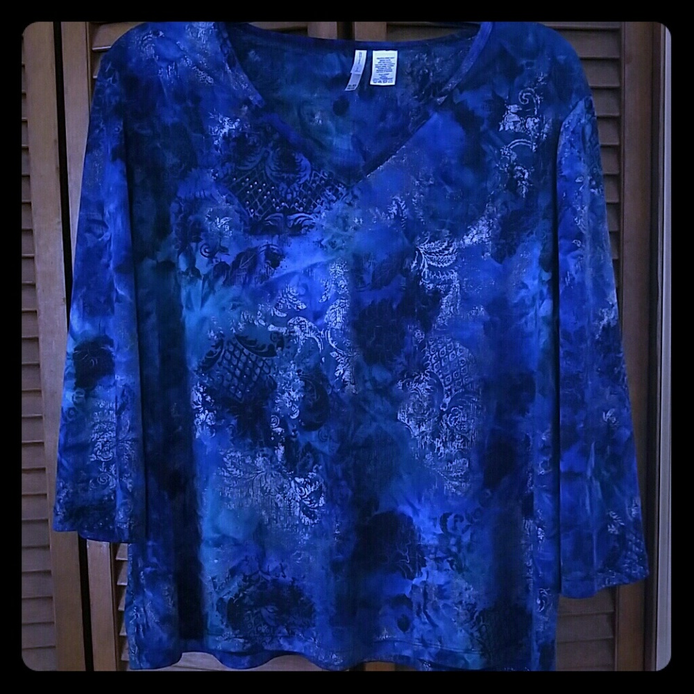 Teal printed, 3/4 sleeve, silver foil detailed top
