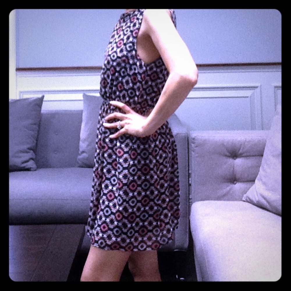 !!5 for $25!! Fun and colorful dress