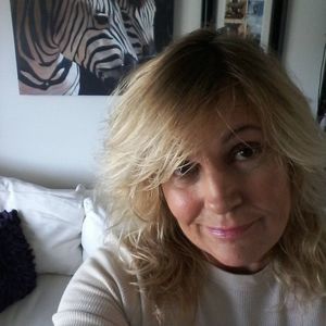 Meet your Posher, Deborah