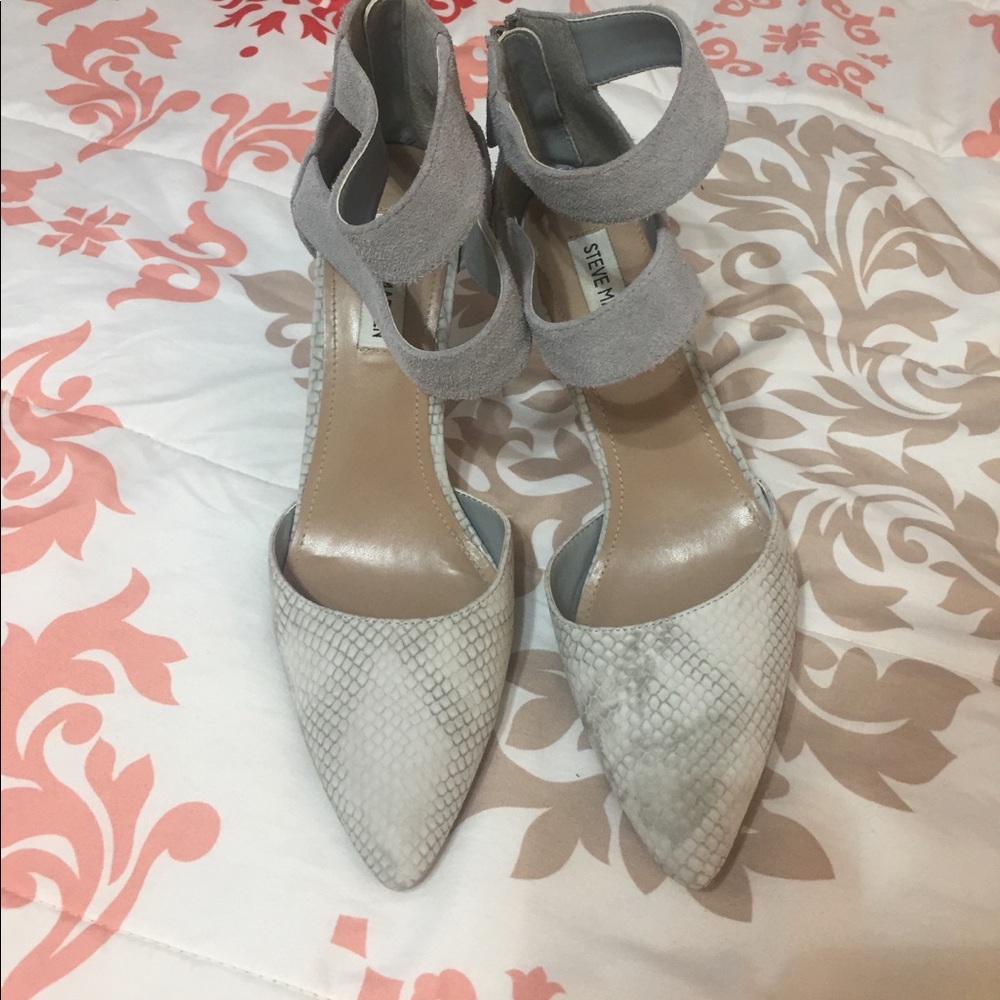Steve Madden Grey Heels