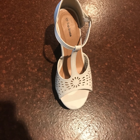 Women's Top Moda Wedge shoes - Picture 3 of 7