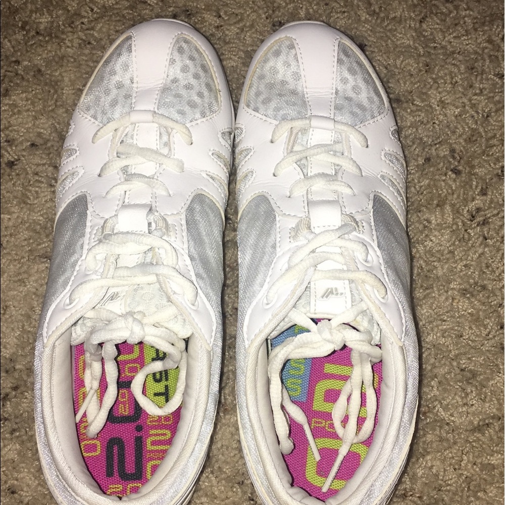 varsity cheer shoes
