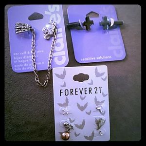 Lot of Claire's/Forever 21 earrings & ear cuff
