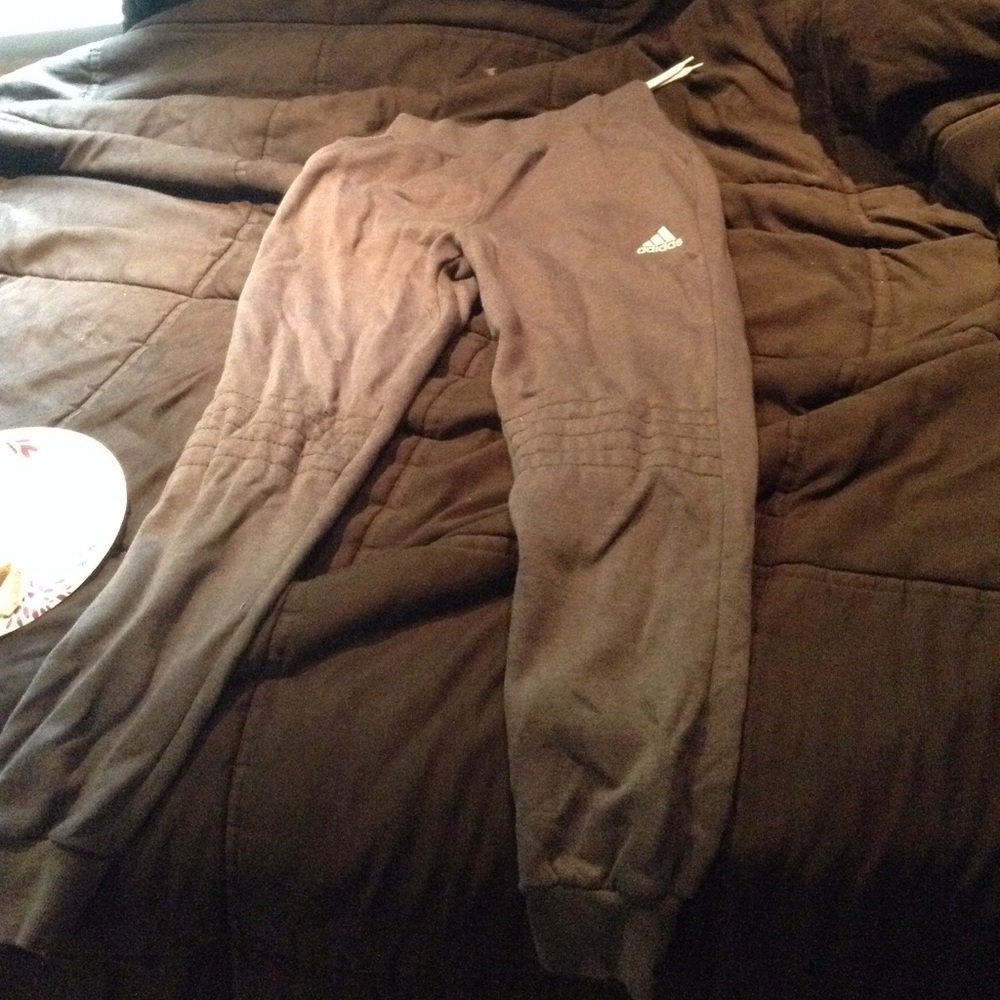 Gray sweat pants