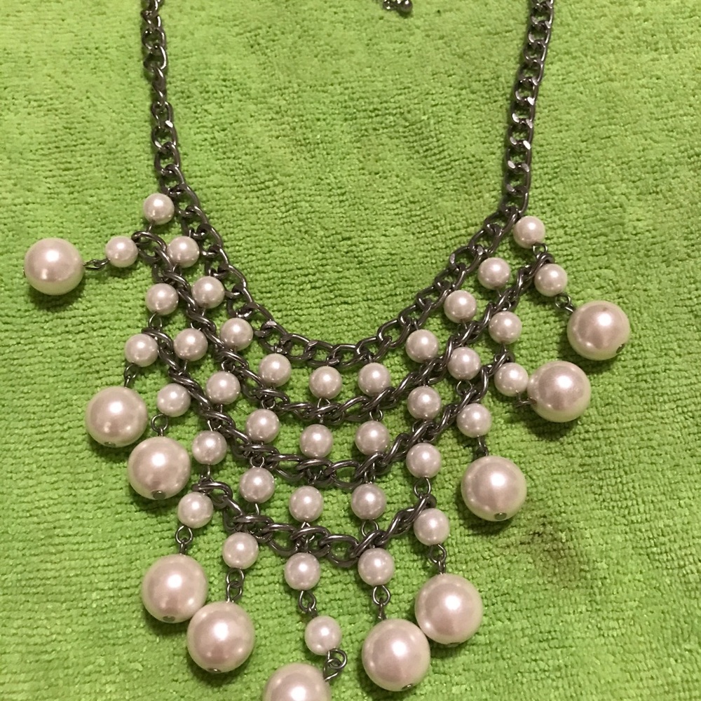 Fashion pearl necklace