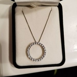 Diamond circle necklace 1/20 carat