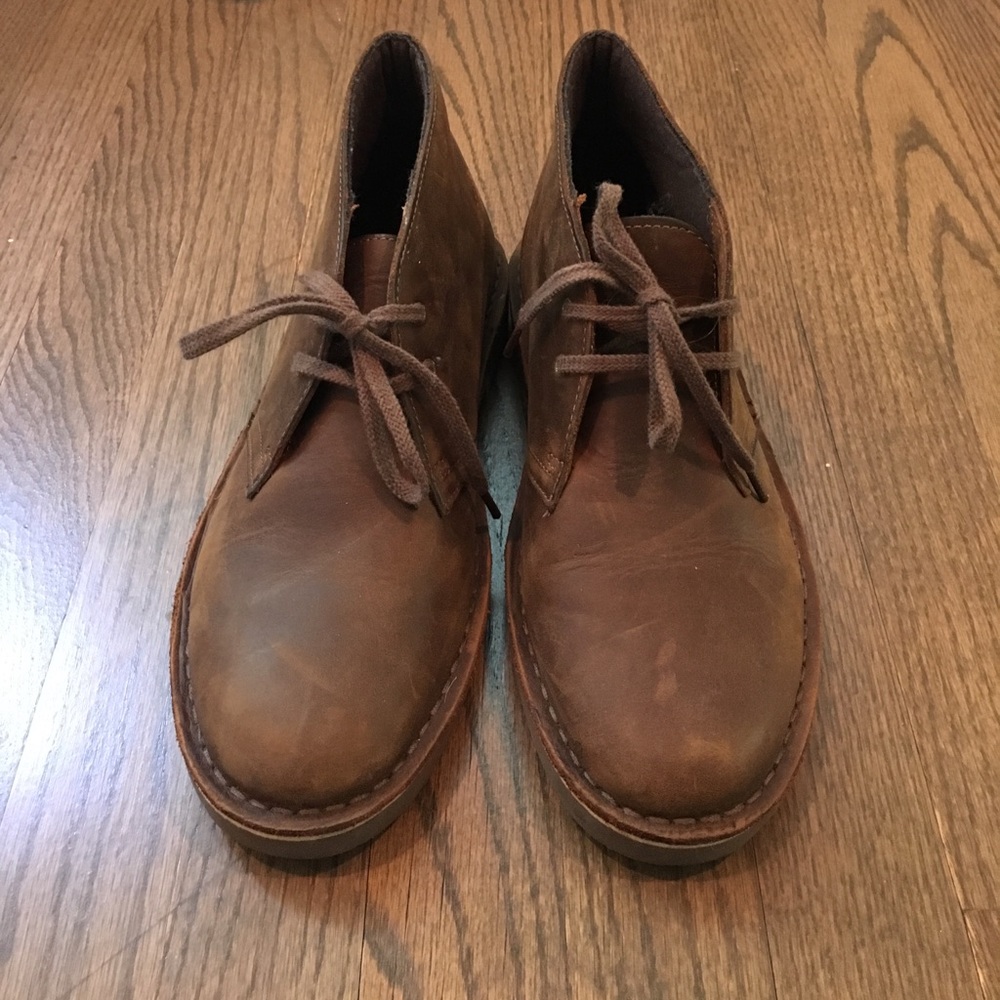 Clarks medium brown desert boots (never worn)