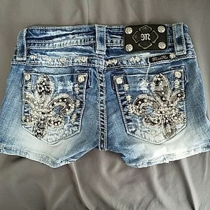 MISS ME shorts