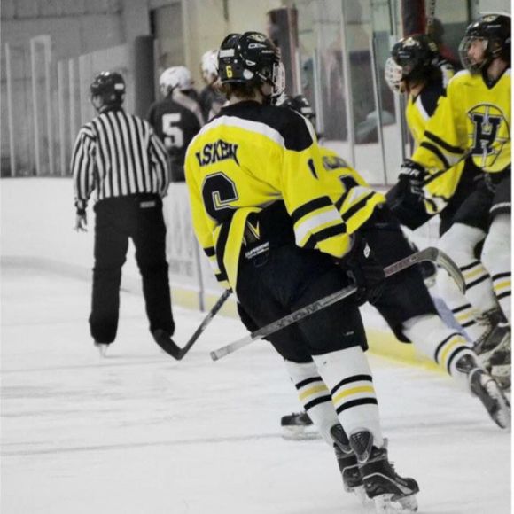 Meet your Posher, Peyton - Picture 1 of 1