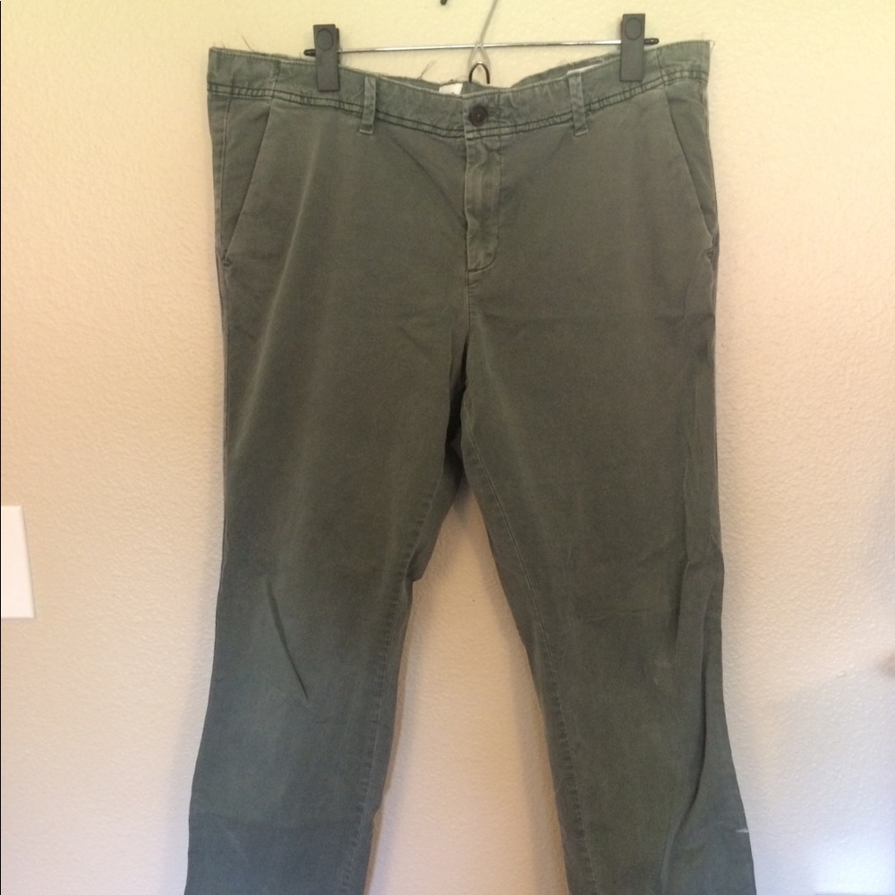 NWOT Gap girlfriend chinos. Green, size 14
