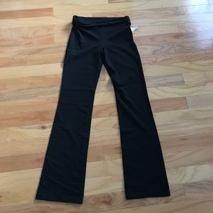 Black active wear pants