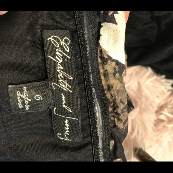 Elizebeth and James Ruched Dress Size 6 - Picture 3 of 8