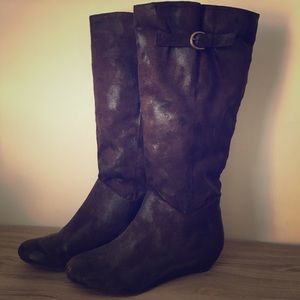 Dark brown boots