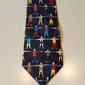 👔2@$15Save the children tie. Vintage Tie
