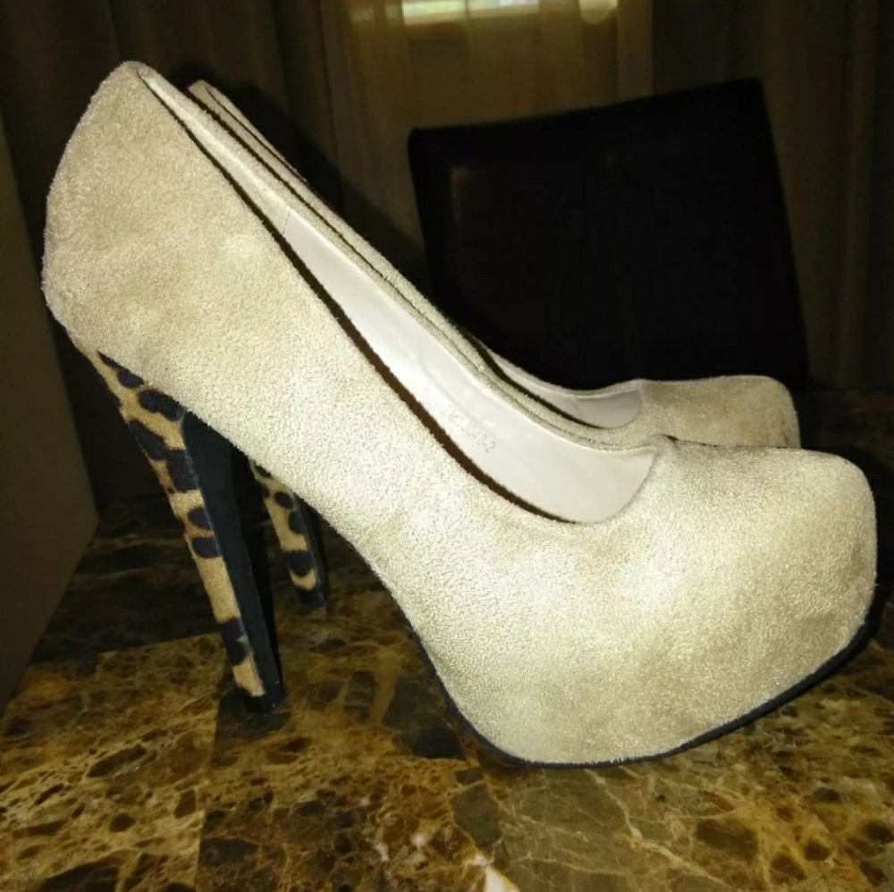 Tan Heels