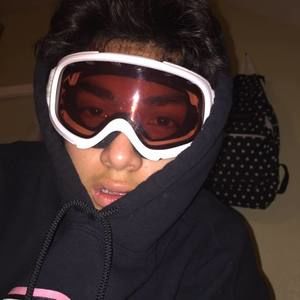 Meet your Posher, Emmanuel