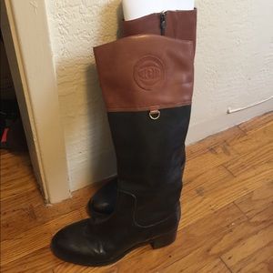 Etienne Aigner boots