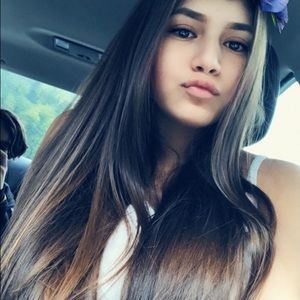 Meet your Posher, Abigail