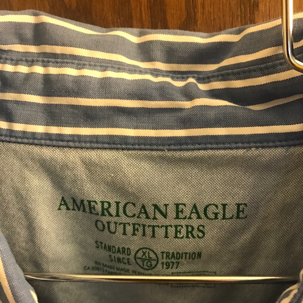 American Eagle button down shirt