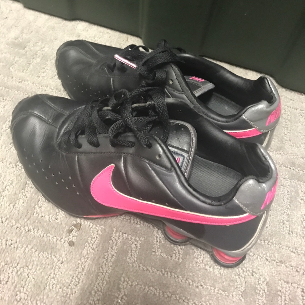 Nike shocks sz 7