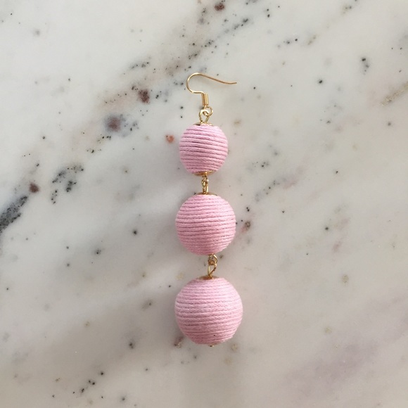 "Libby" Earrings || Light Pink Bon Bon - Picture 4 of 8