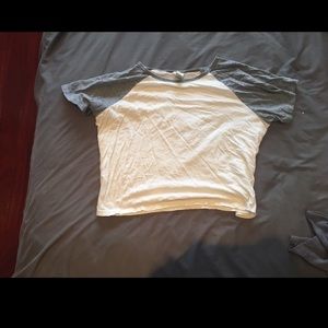 Cropped baseball tee