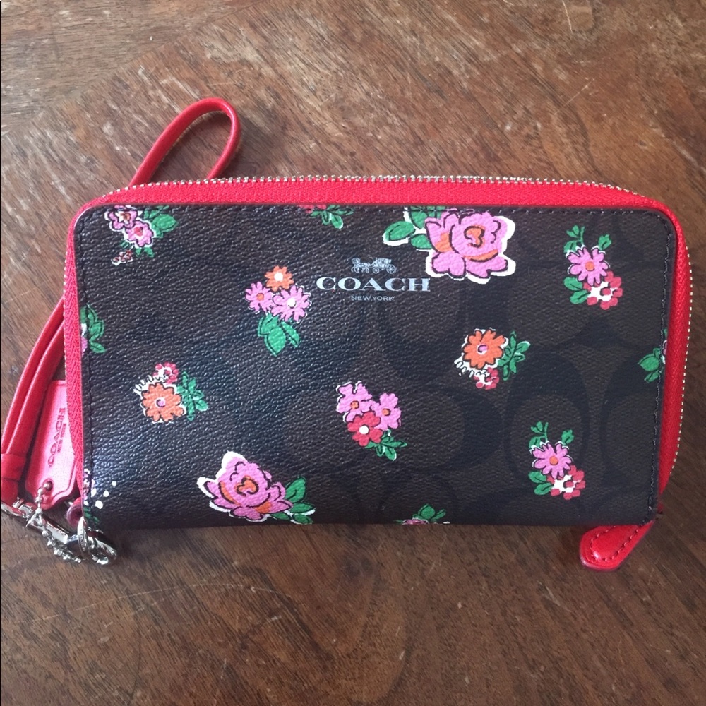 Authentic COACH Slim Zip Wallet in Smooth Leather