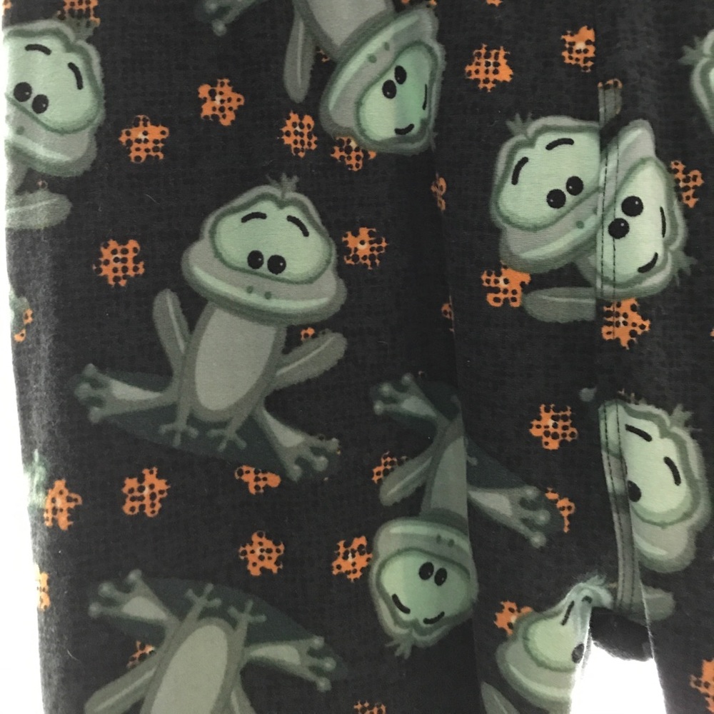 LulaRoe frog leggings. OS