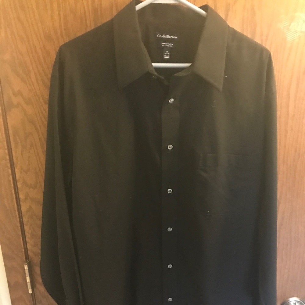 Black craft and borrow button down