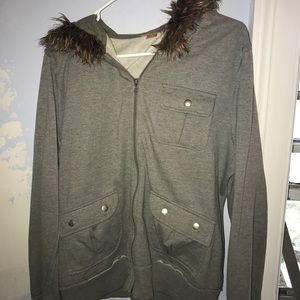 Gray hoodie with fax furs hood