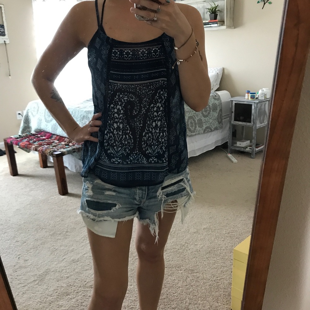 Handkerchief tank