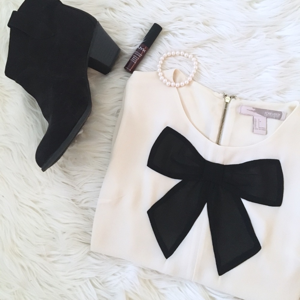 💄F21 Contemporary Bow Tank💄