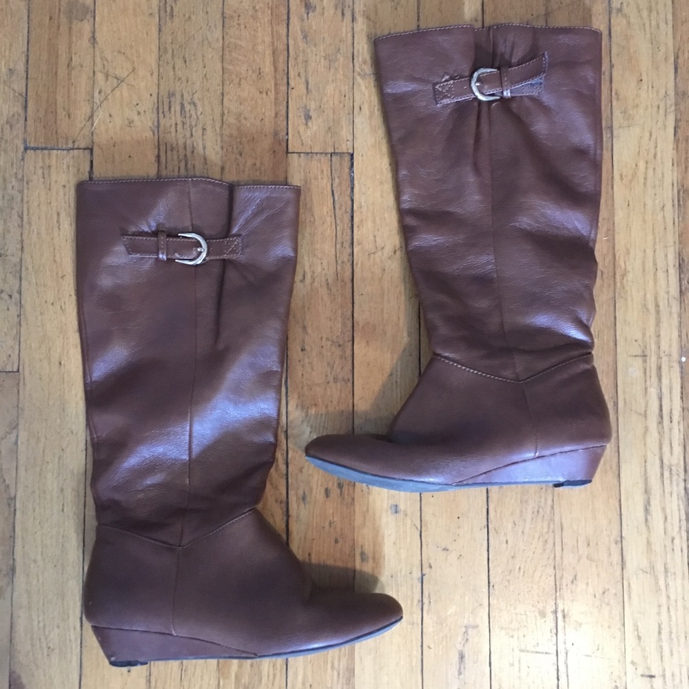 Kayden Boots size 8